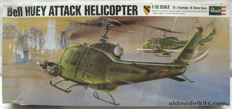 Revell 1/32 Bell UH-1 Huey Attack Helicopter, H259 plastic model kit